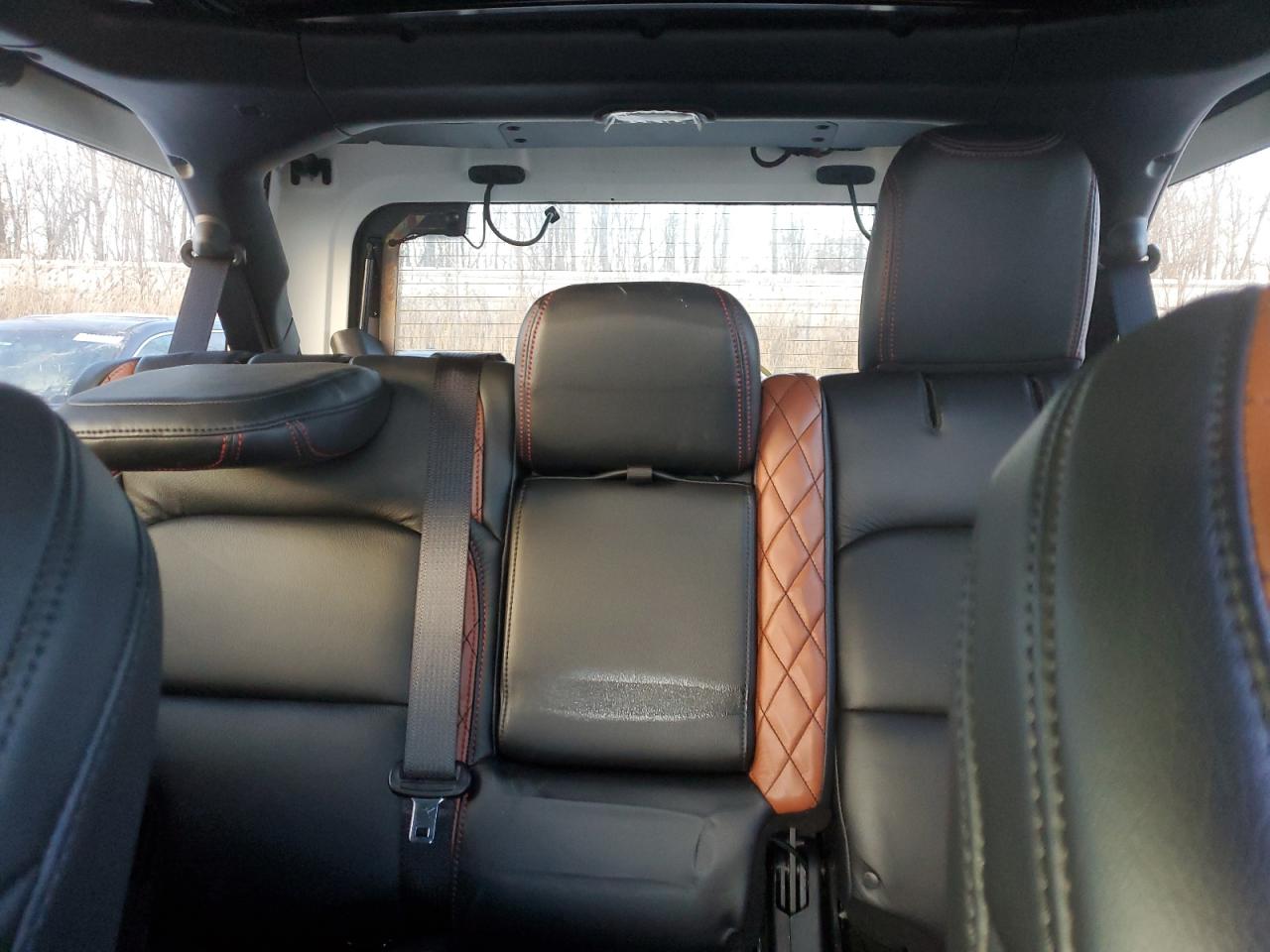 2020 Jeep Wrangler - Image 10