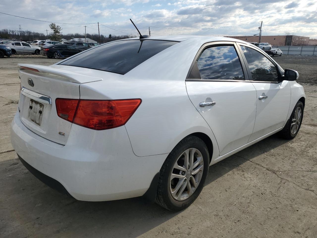 2012 Kia Forte - Image 3