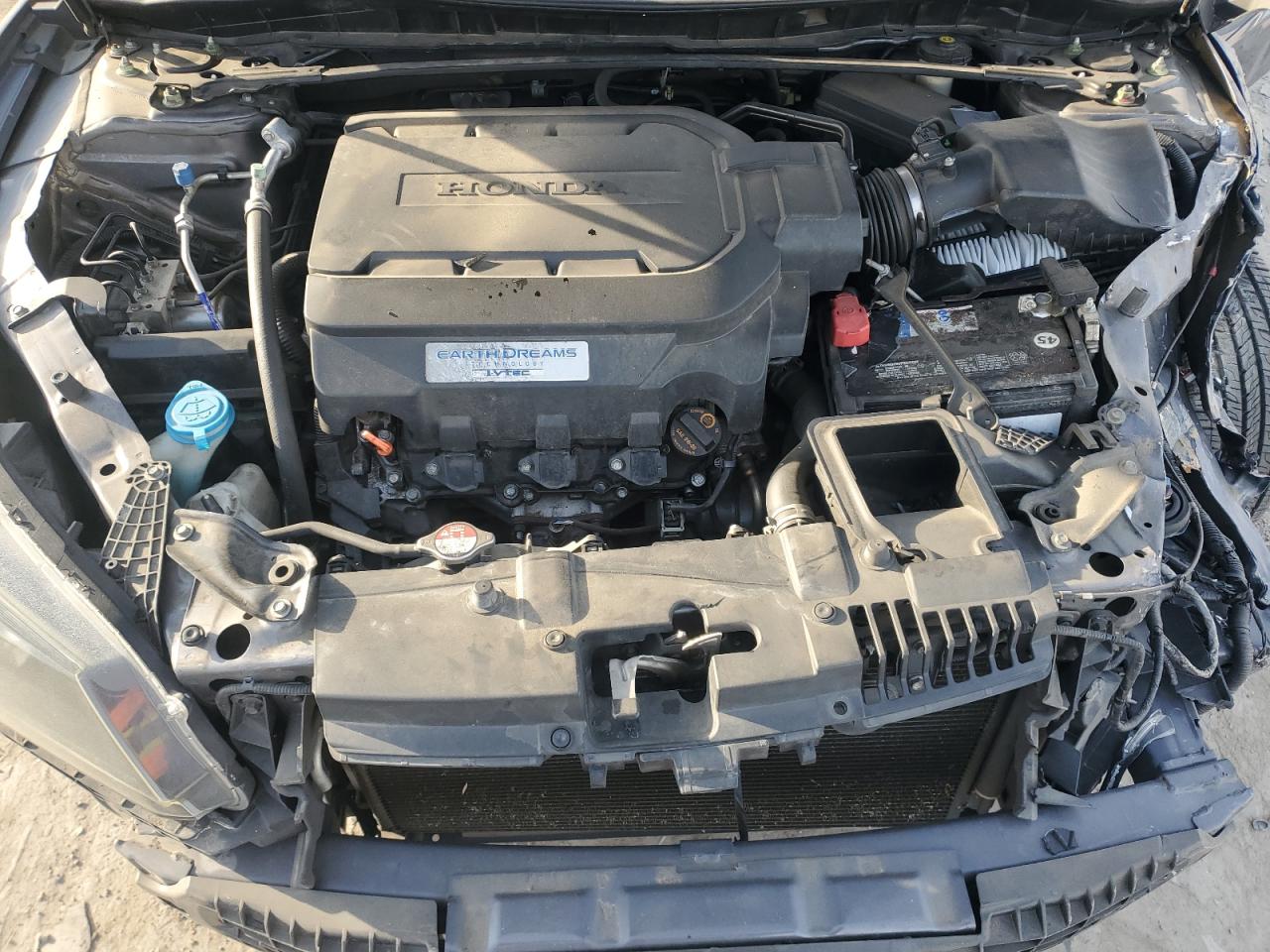 2013 Honda Accord - Image 11