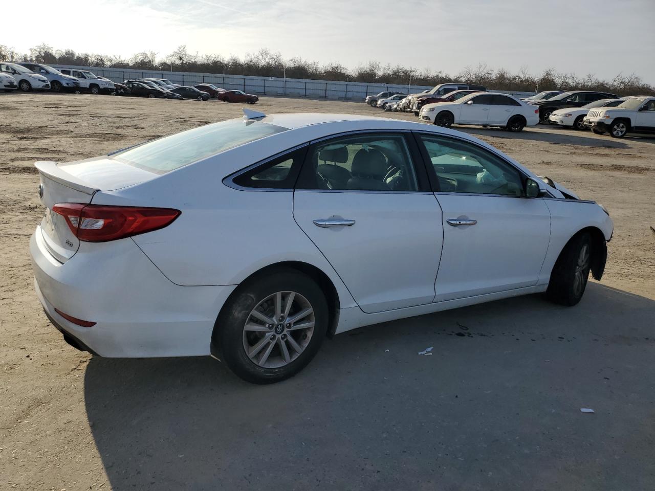2015 Hyundai Sonata - Image 3