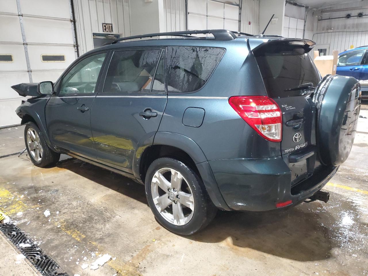 2010 Toyota RAV 4 - Image 2