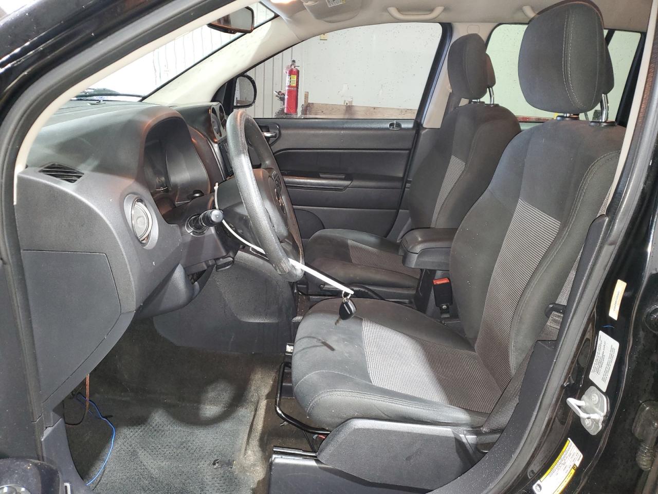 2016 Jeep Compass - Image 7
