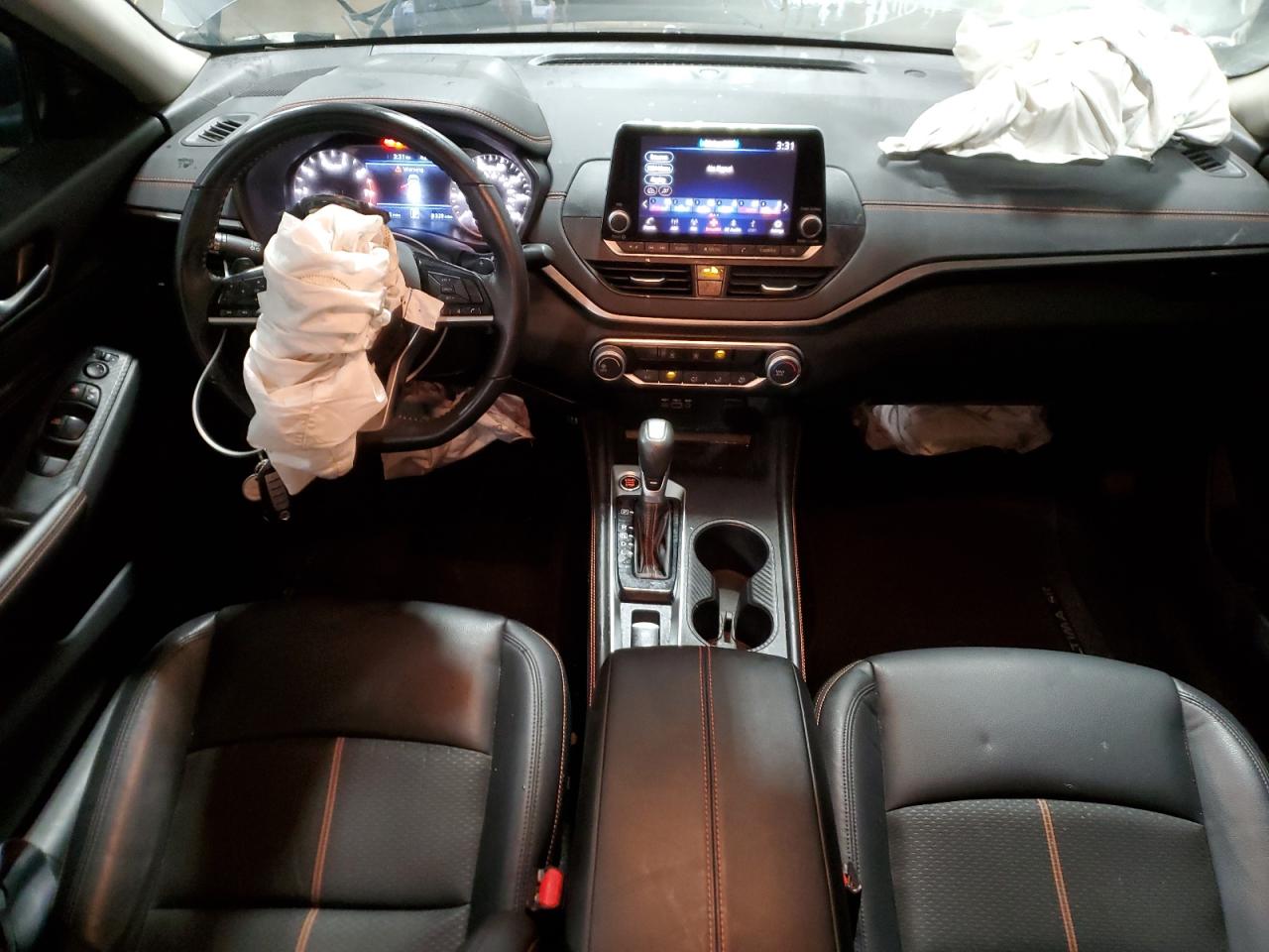 2021 Nissan Altima - Image 8