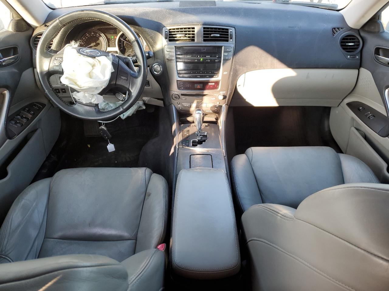 2008 Lexus IS - Image 8