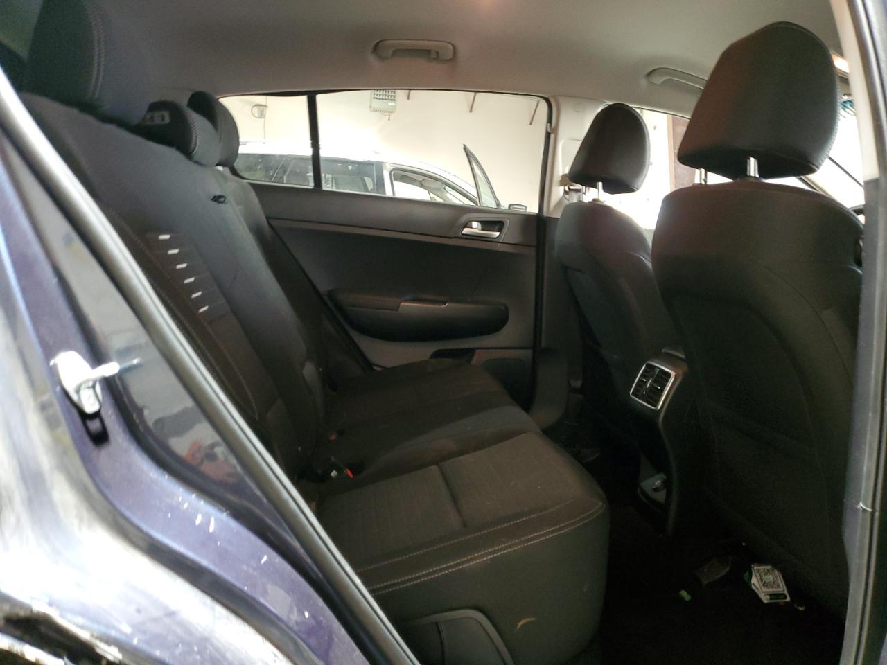 2020 Kia Sportage - Image 11