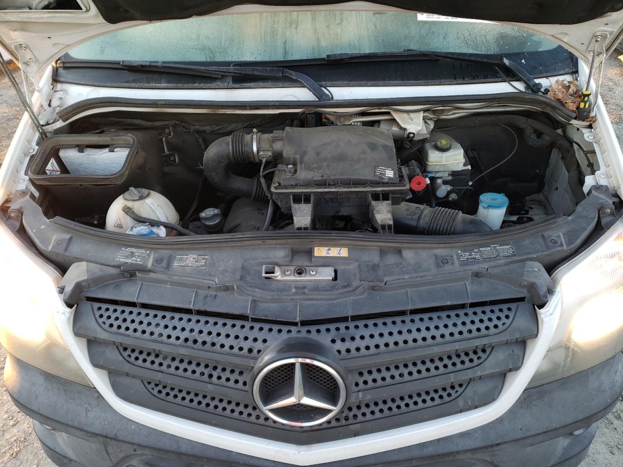 2017 Mercedes-Benz Sprinter - Image 12