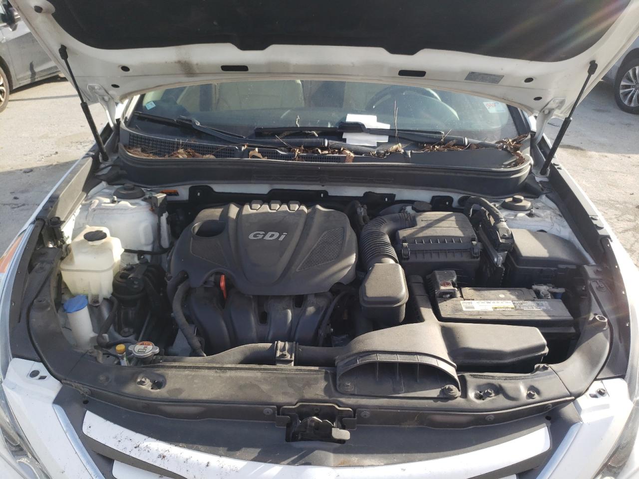 2014 Hyundai Sonata - Image 11