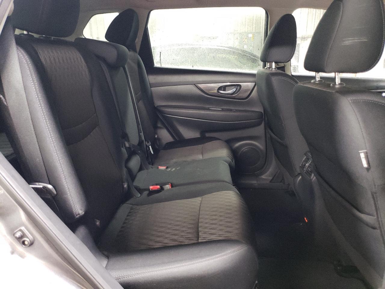 2019 Nissan Rogue - Image 10
