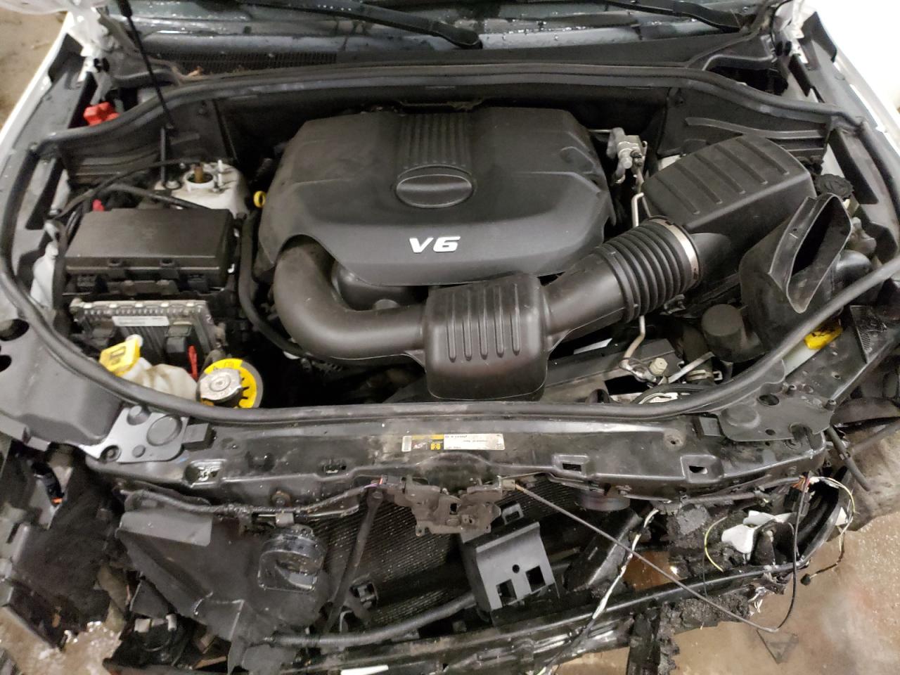 2015 Jeep Grand Cherokee - Image 14