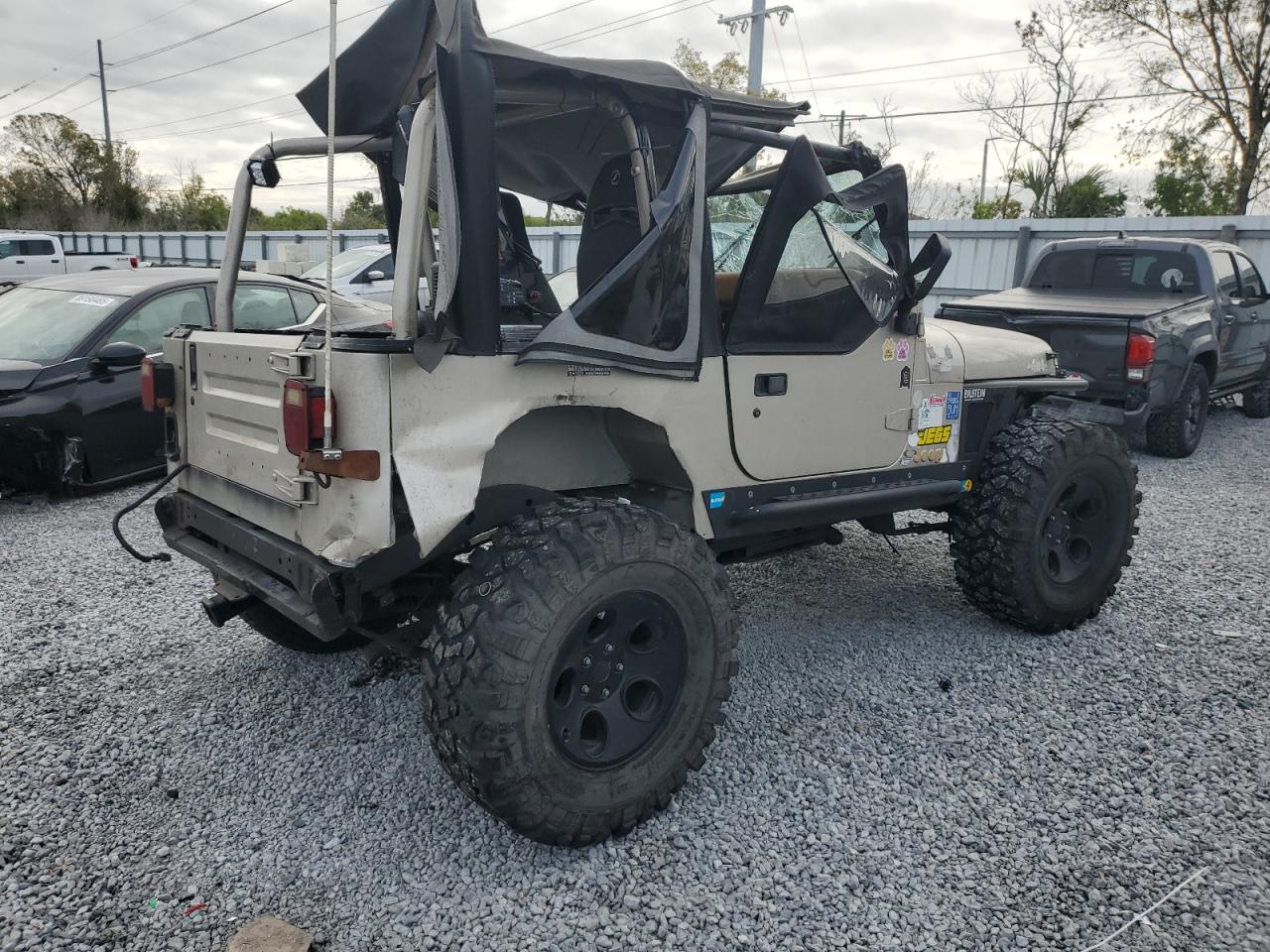 1995 Jeep Wrangler - Image 3