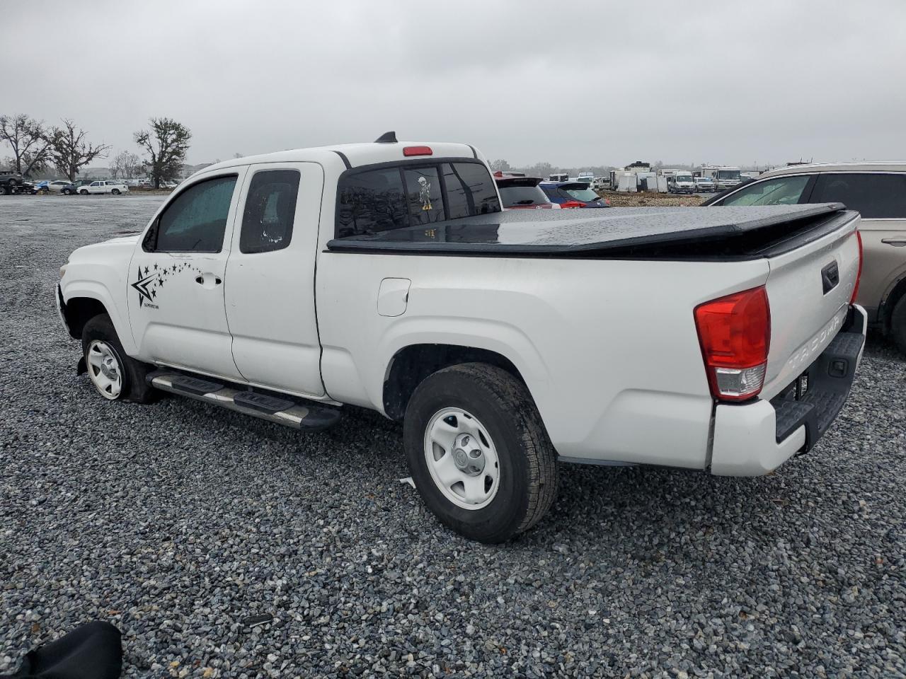 2016 Toyota Tacoma - Image 2
