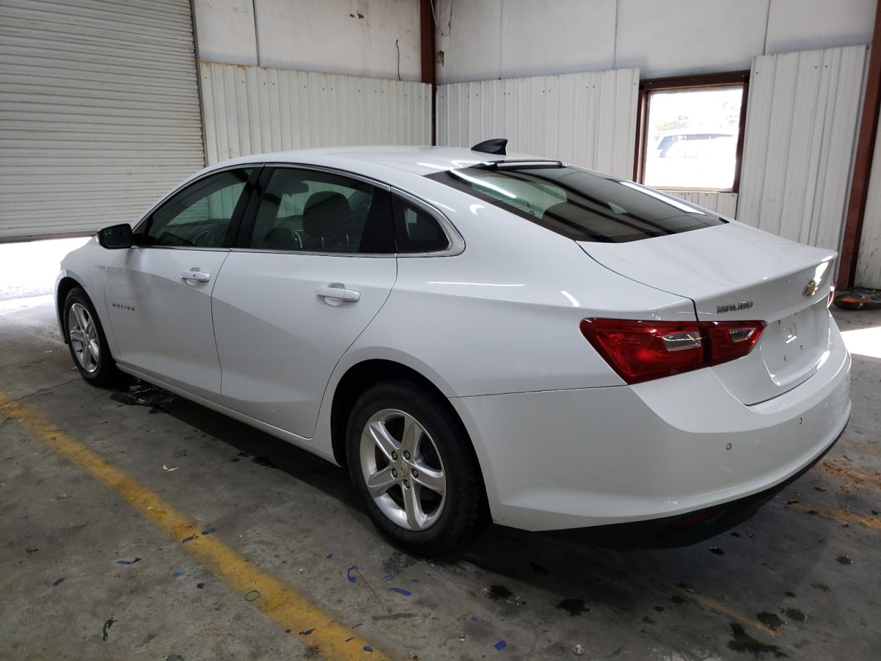 2022 Chevrolet Malibu - Image 2