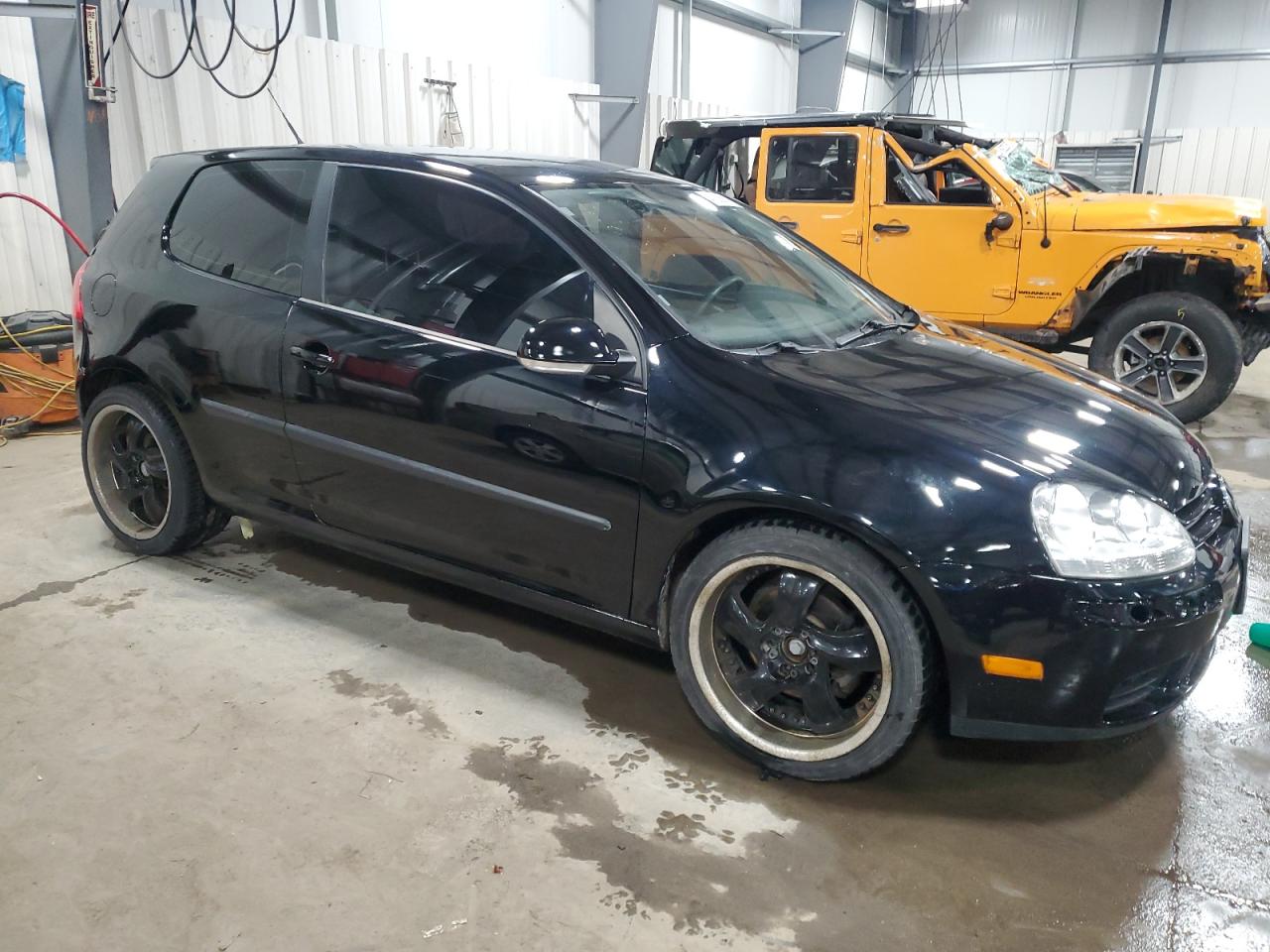 2008 Volkswagen Golf - Image 4