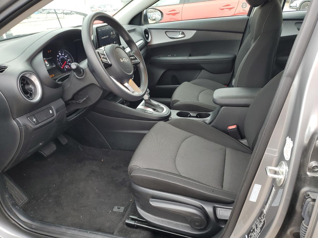 2024 Kia Forte - Image 7