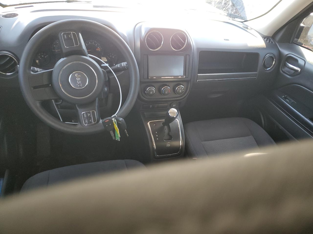 2016 Jeep Liberty (Patriot) - Image 8