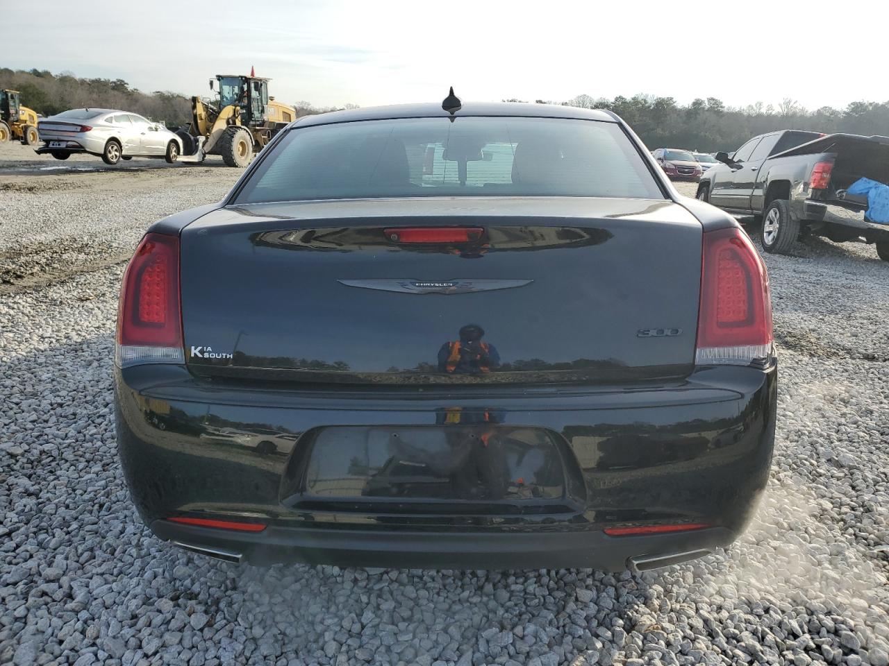 2020 Chrysler 300 - Image 6