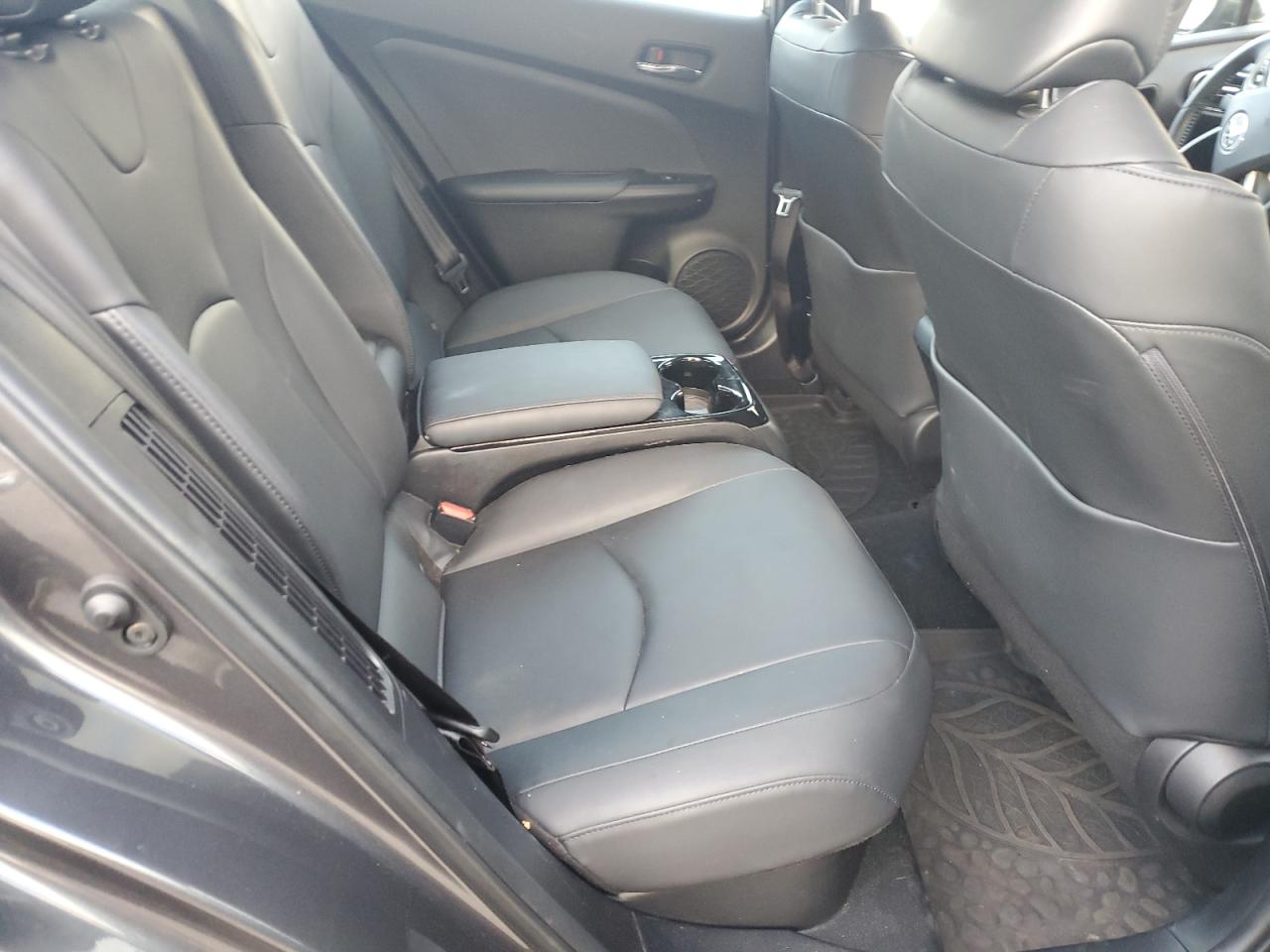 2017 Toyota Prius - Image 10