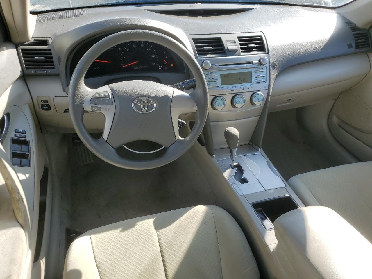 2009 Toyota Camry - Image 8