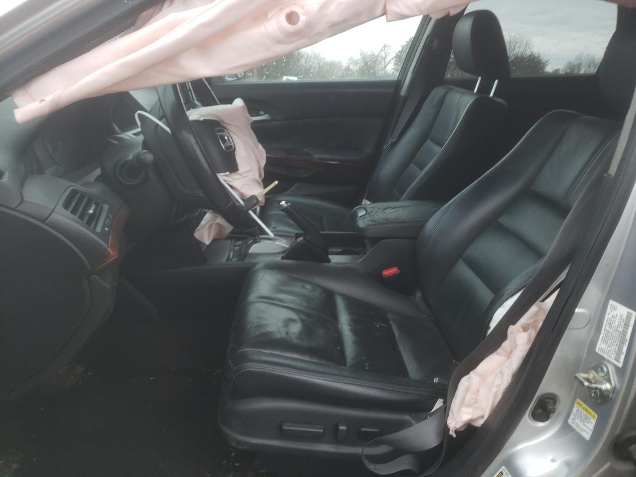 2010 Honda Accord - Image 7