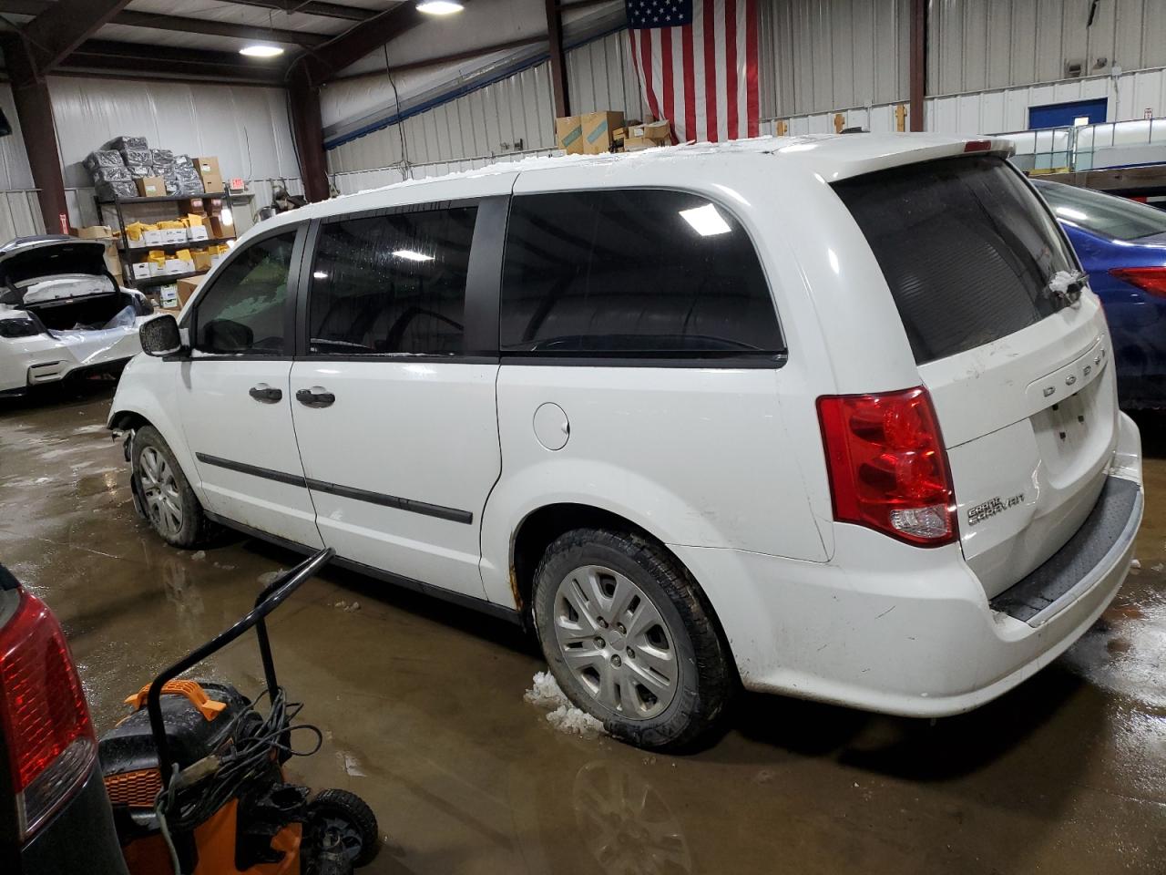 2014 Dodge Caravan - Image 2