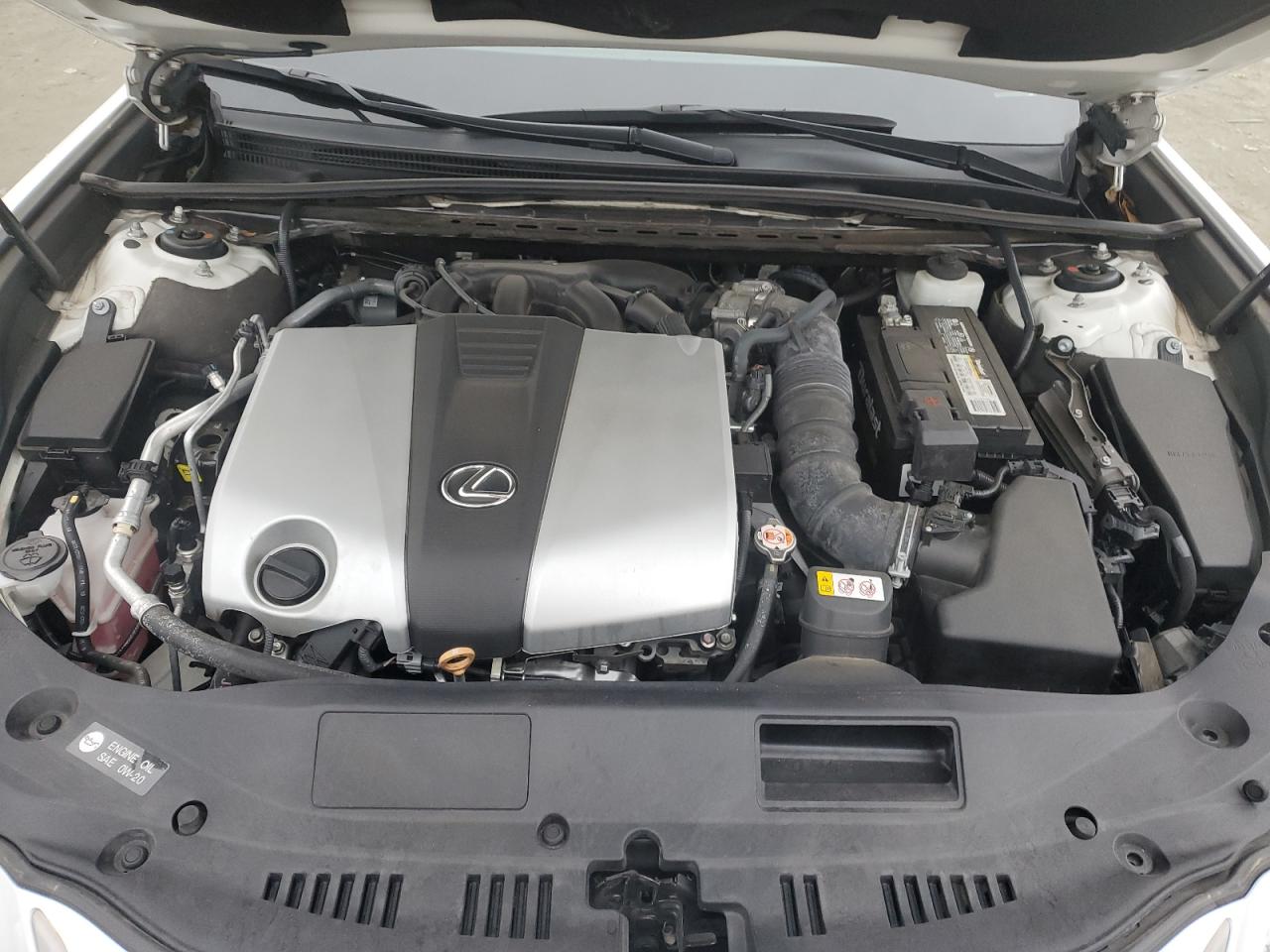 2019 Lexus ES - Image 11