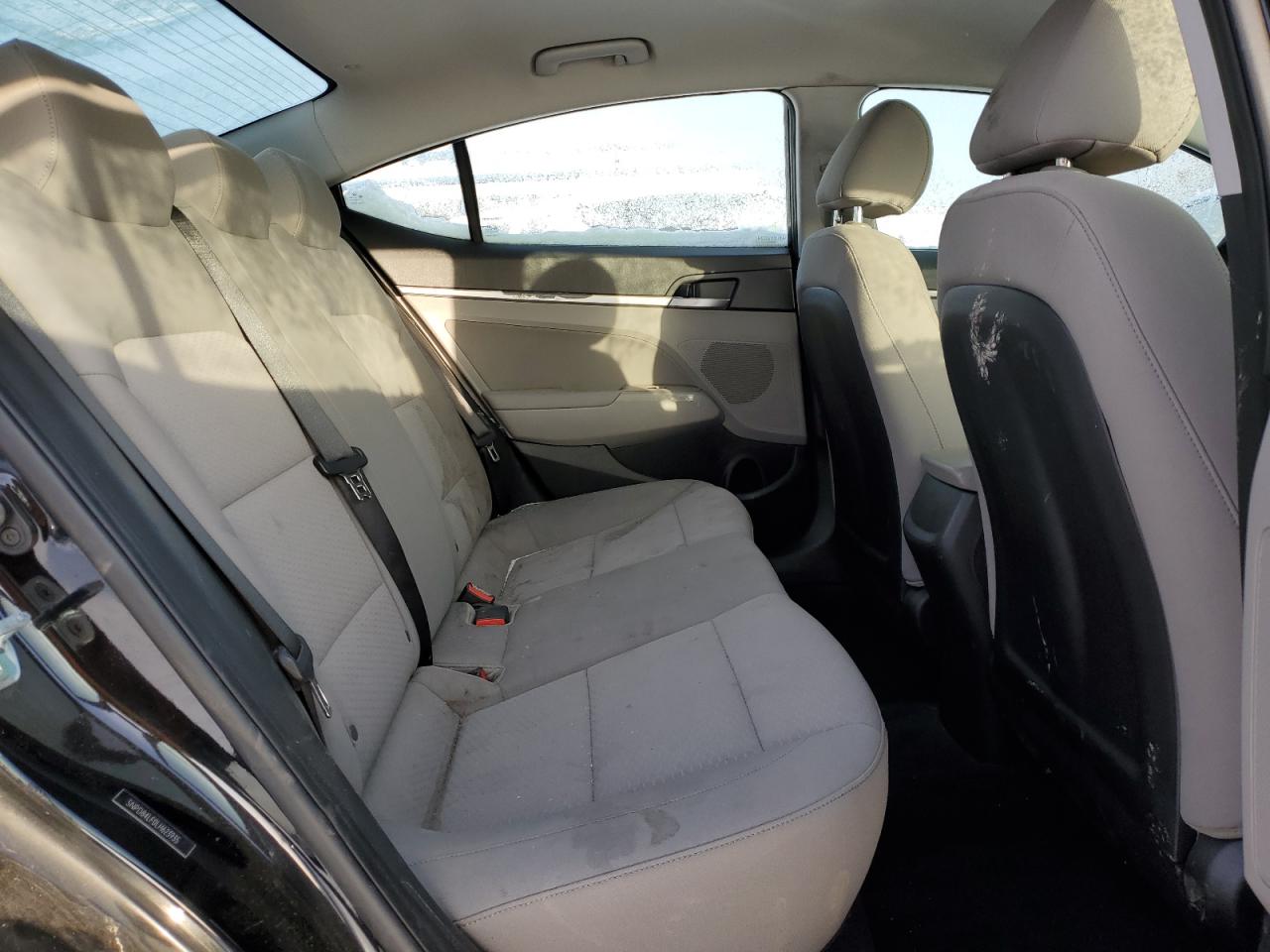 2020 Hyundai Elantra - Image 11