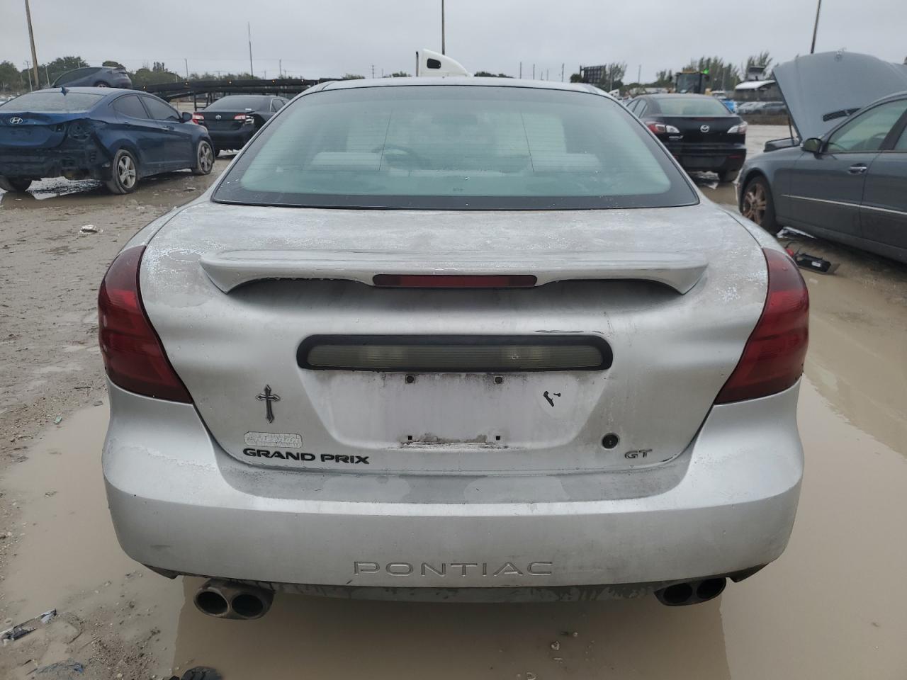 2004 Pontiac Grand Prix - Image 6