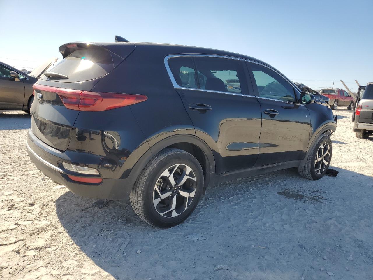 2022 Kia Sportage - Image 3