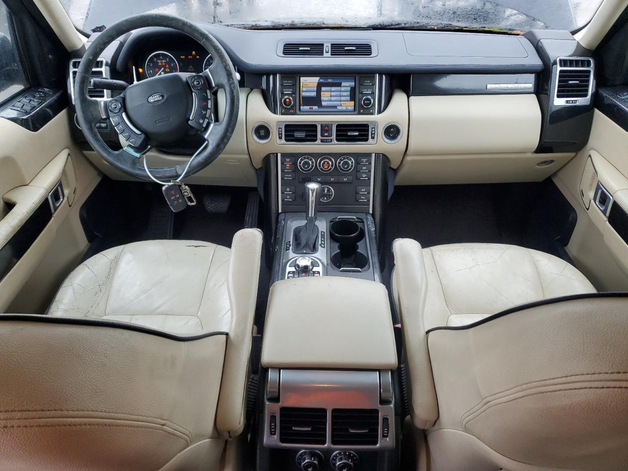 2010 Land Rover Range Rover - Image 8