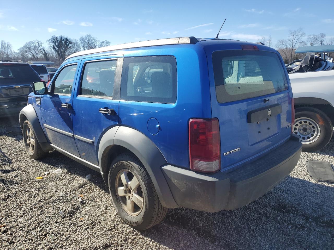 2007 Dodge Nitro - Image 2