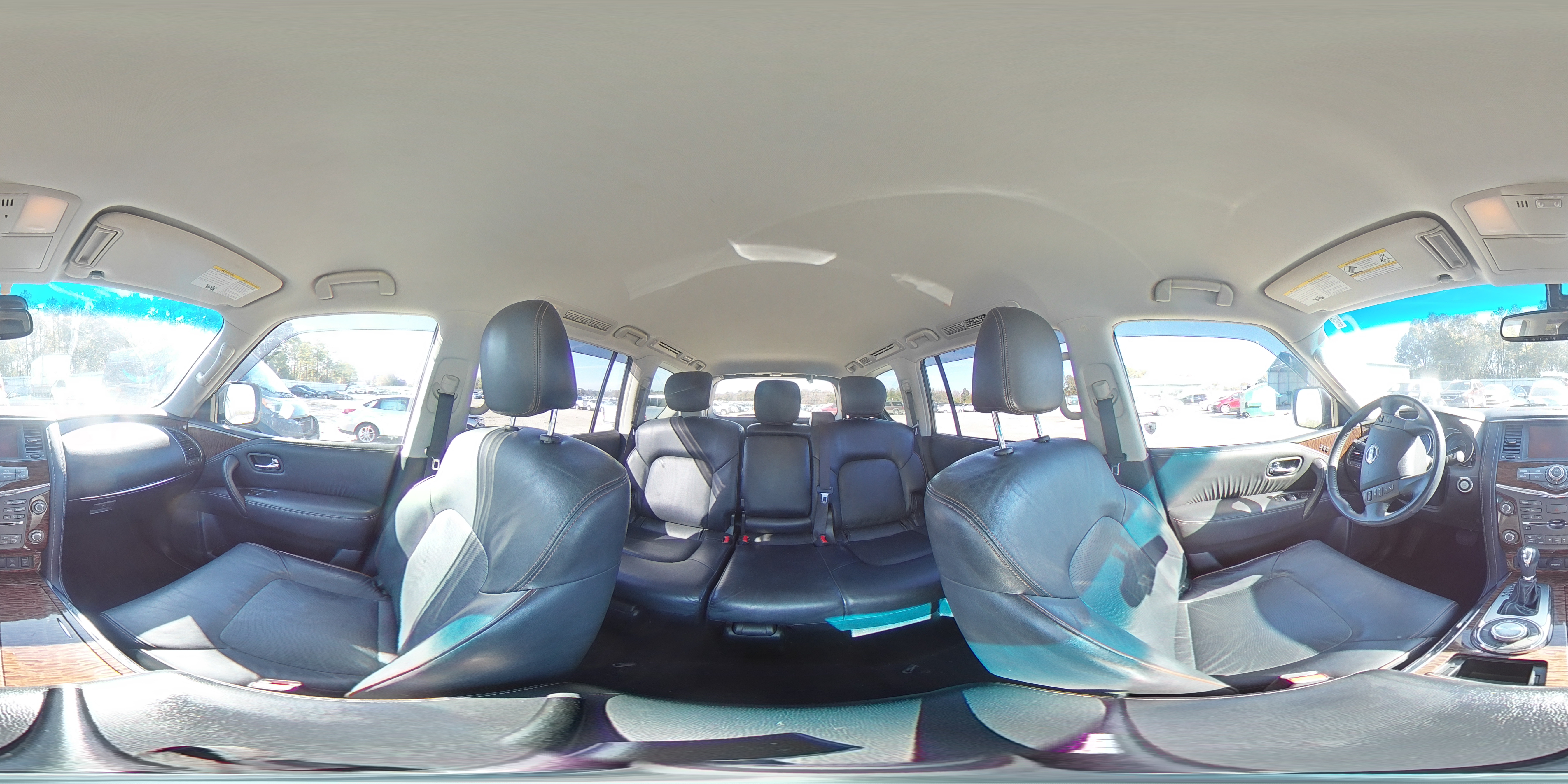 2017 Nissan Armada - Image 15