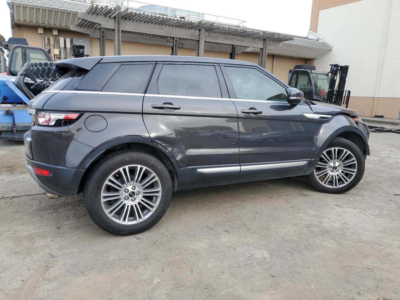 2012 Land Rover Range Rover - Image 3