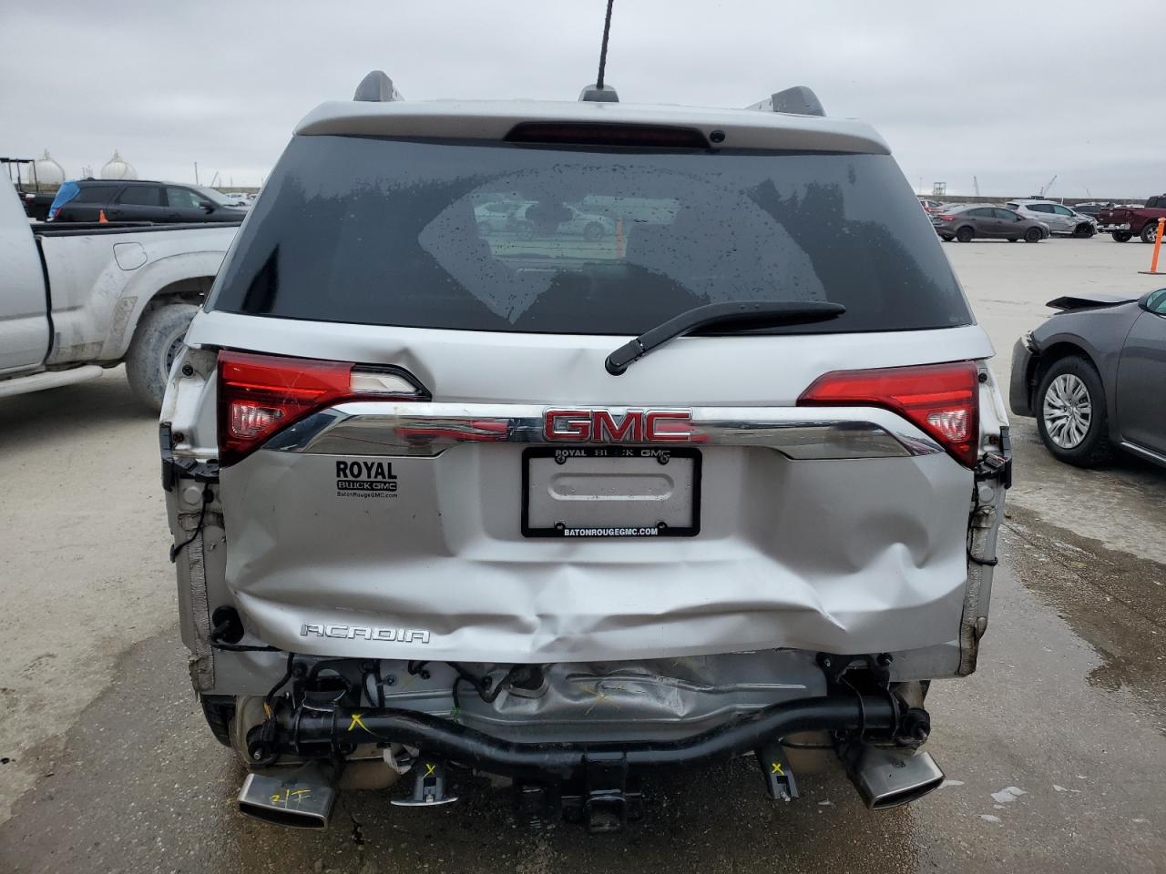 2018 GMC Acadia - Image 6