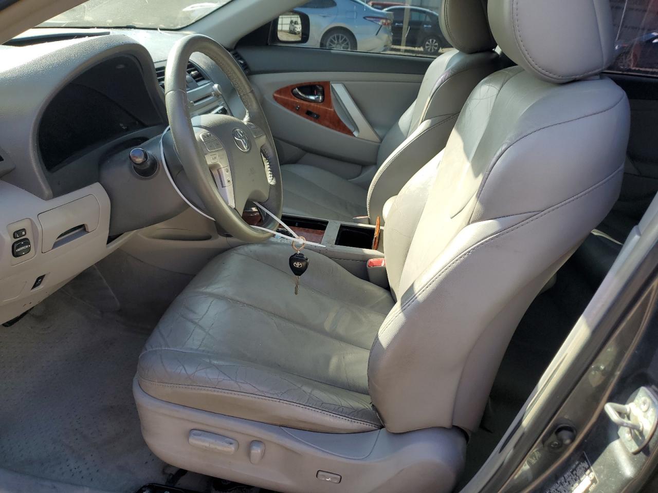 2010 Toyota Camry - Image 7