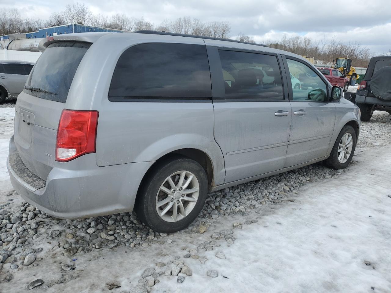 2014 Dodge Caravan - Image 3