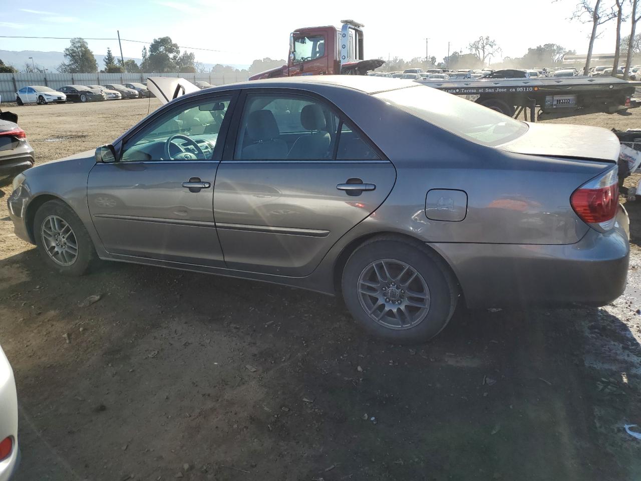 2005 Toyota Camry - Image 2