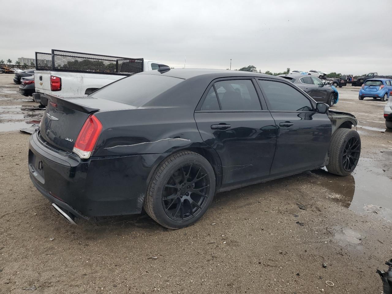 2015 Chrysler 300 - Image 3