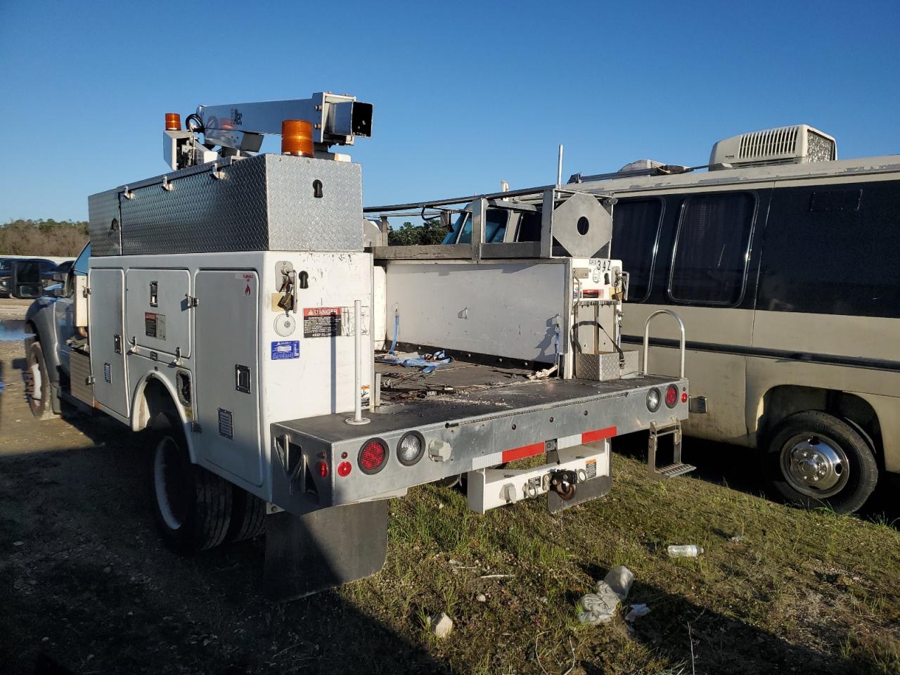 2012 Ford F450 - Image 2