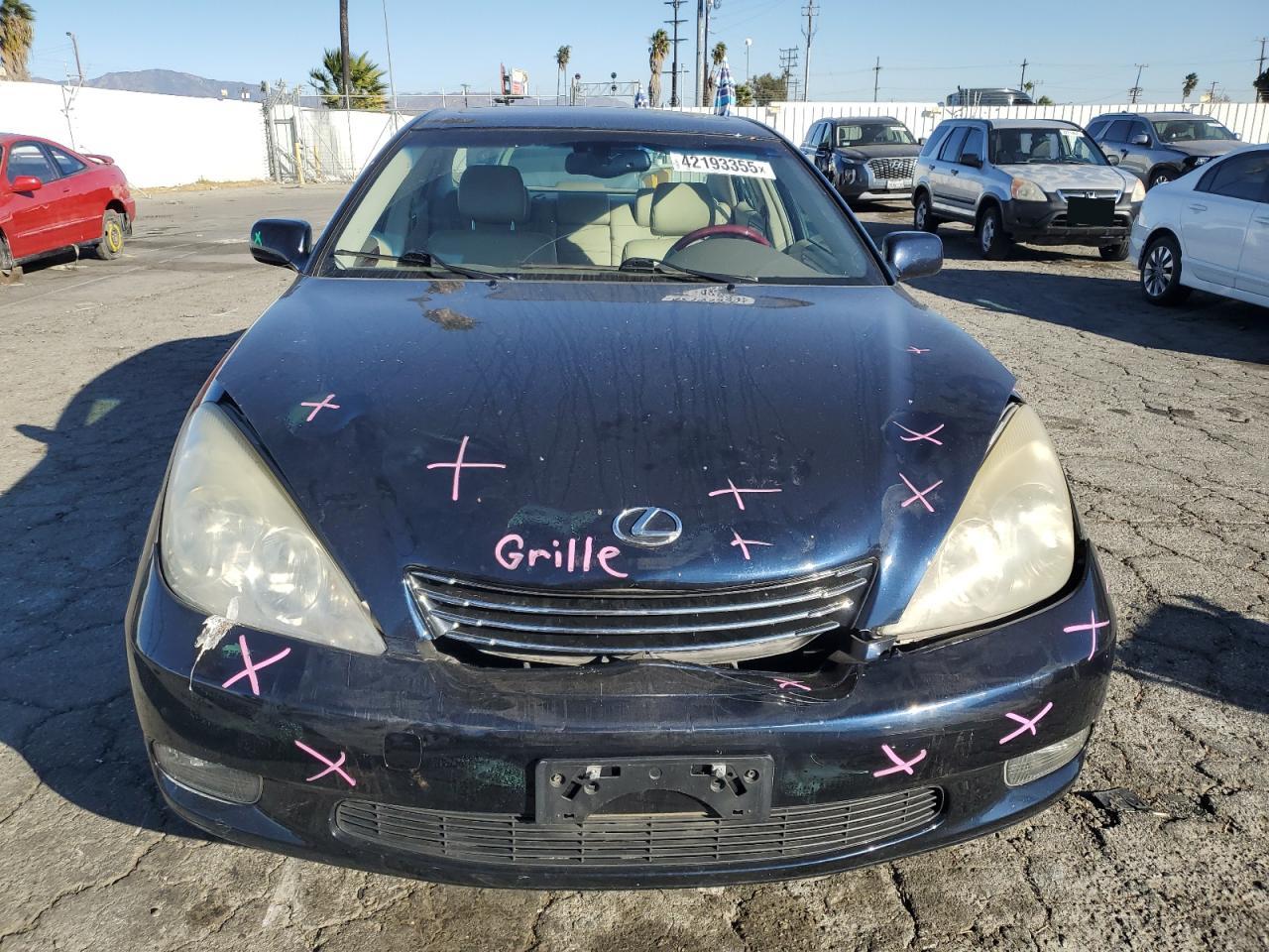 2004 Lexus ES - Image 5