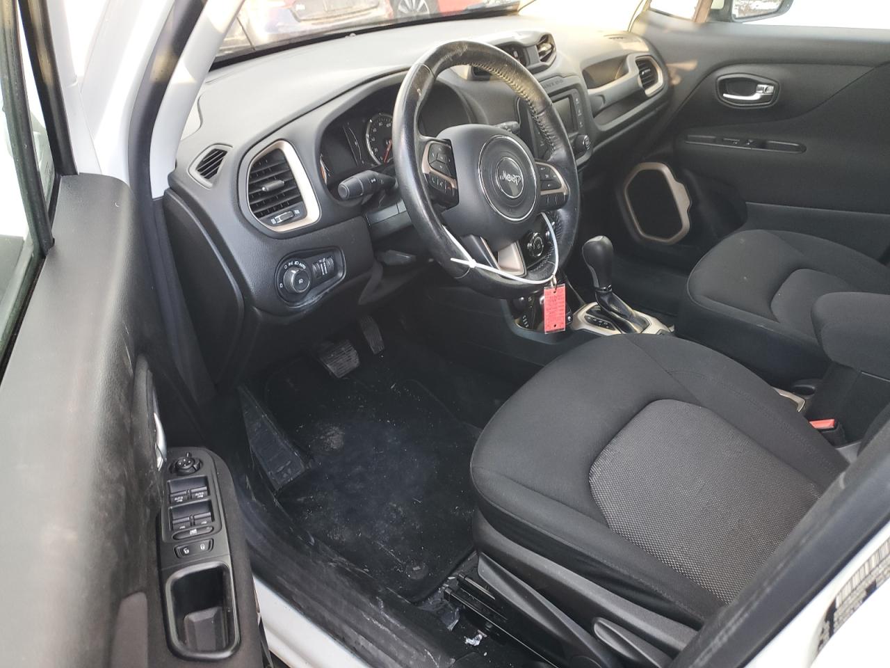 2016 Jeep Renegade - Image 8