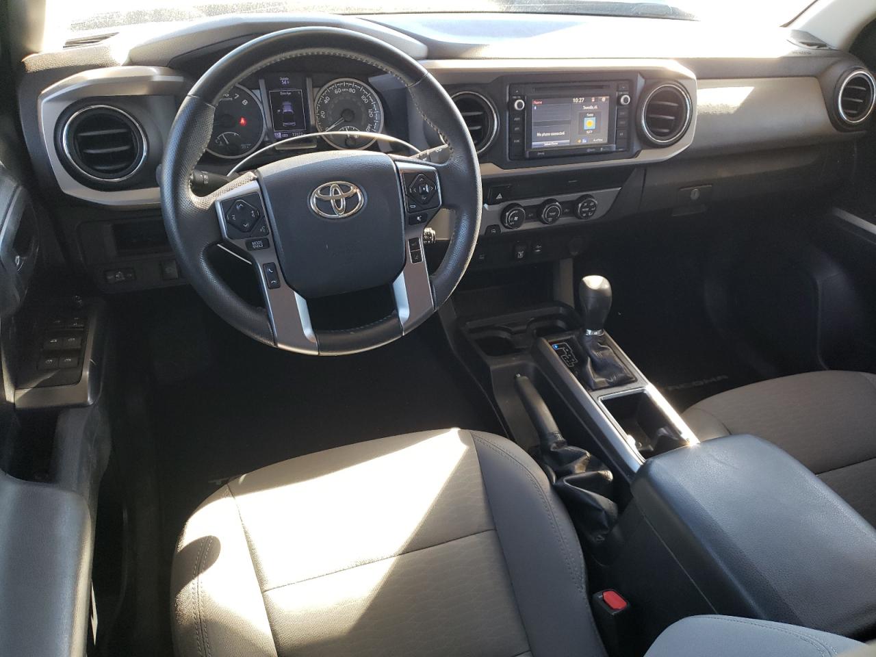 2019 Toyota Tacoma - Image 8