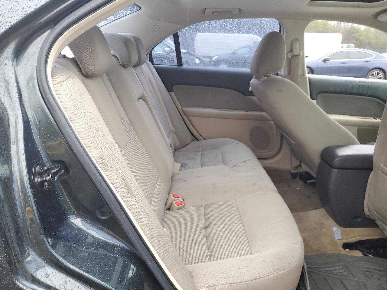 2010 Ford Fusion - Image 10