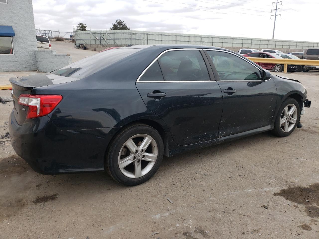 2014 Toyota Camry - Image 3