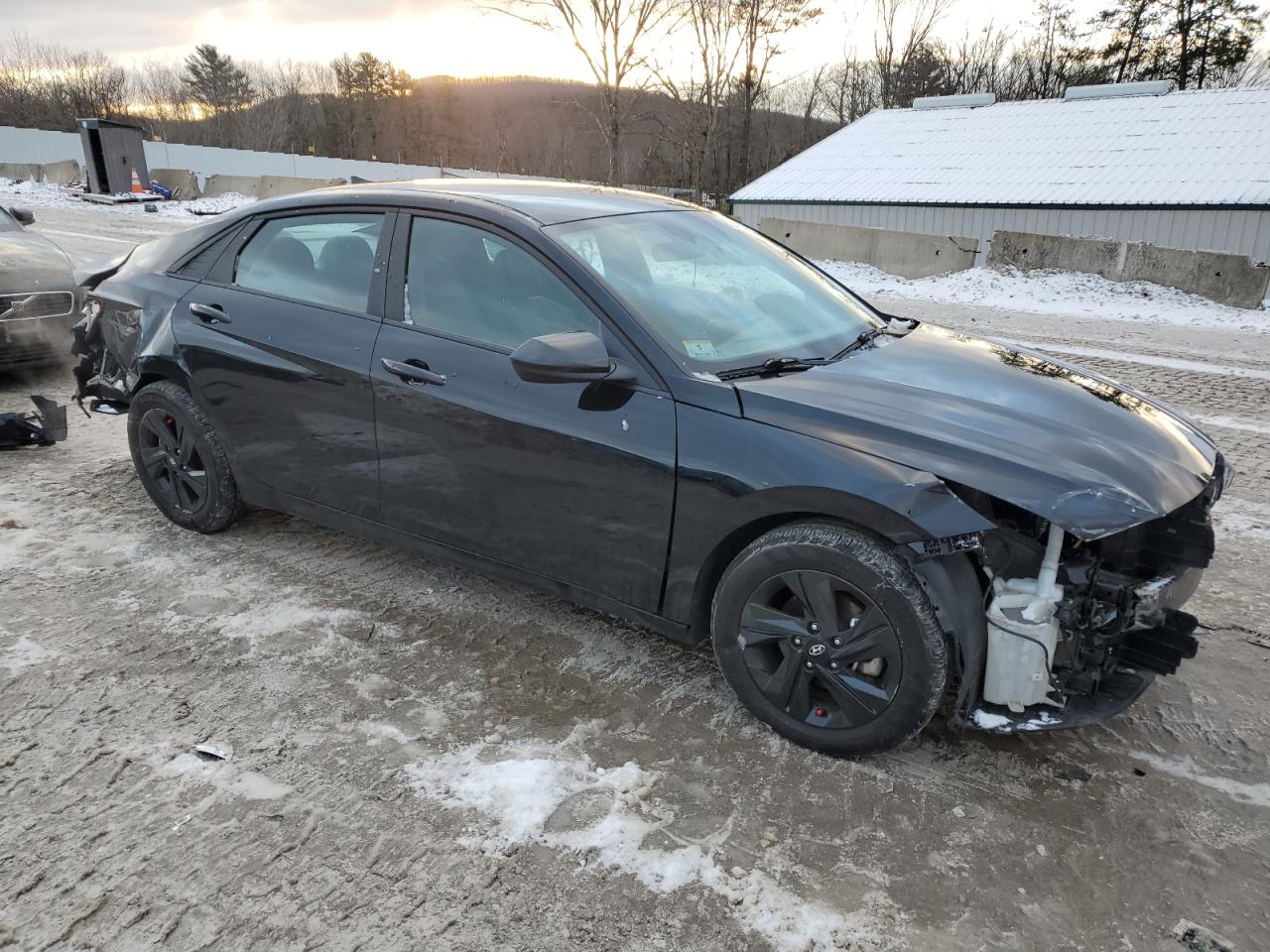 2023 Hyundai Elantra - Image 4