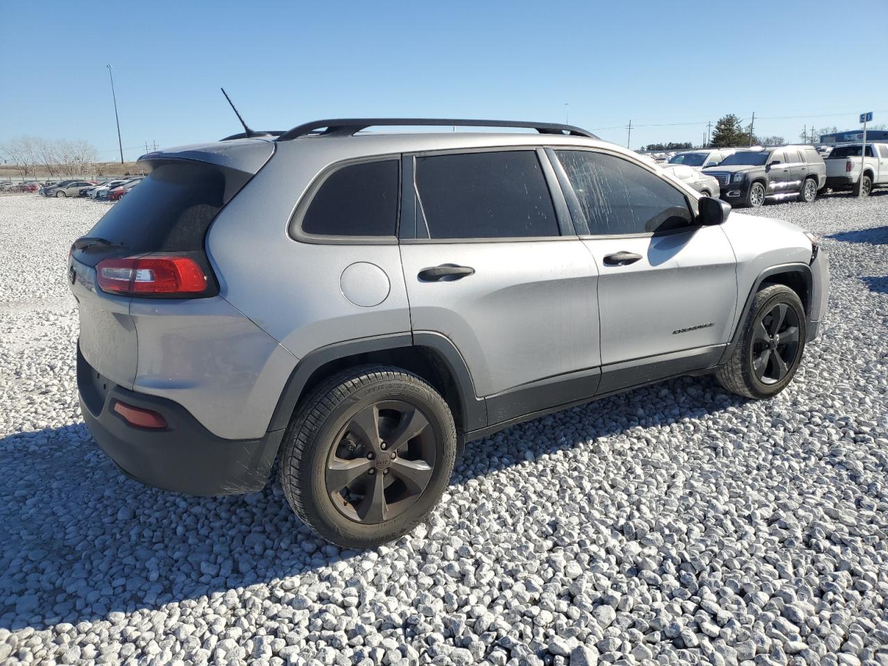 2017 Jeep Grand Cherokee - Image 3