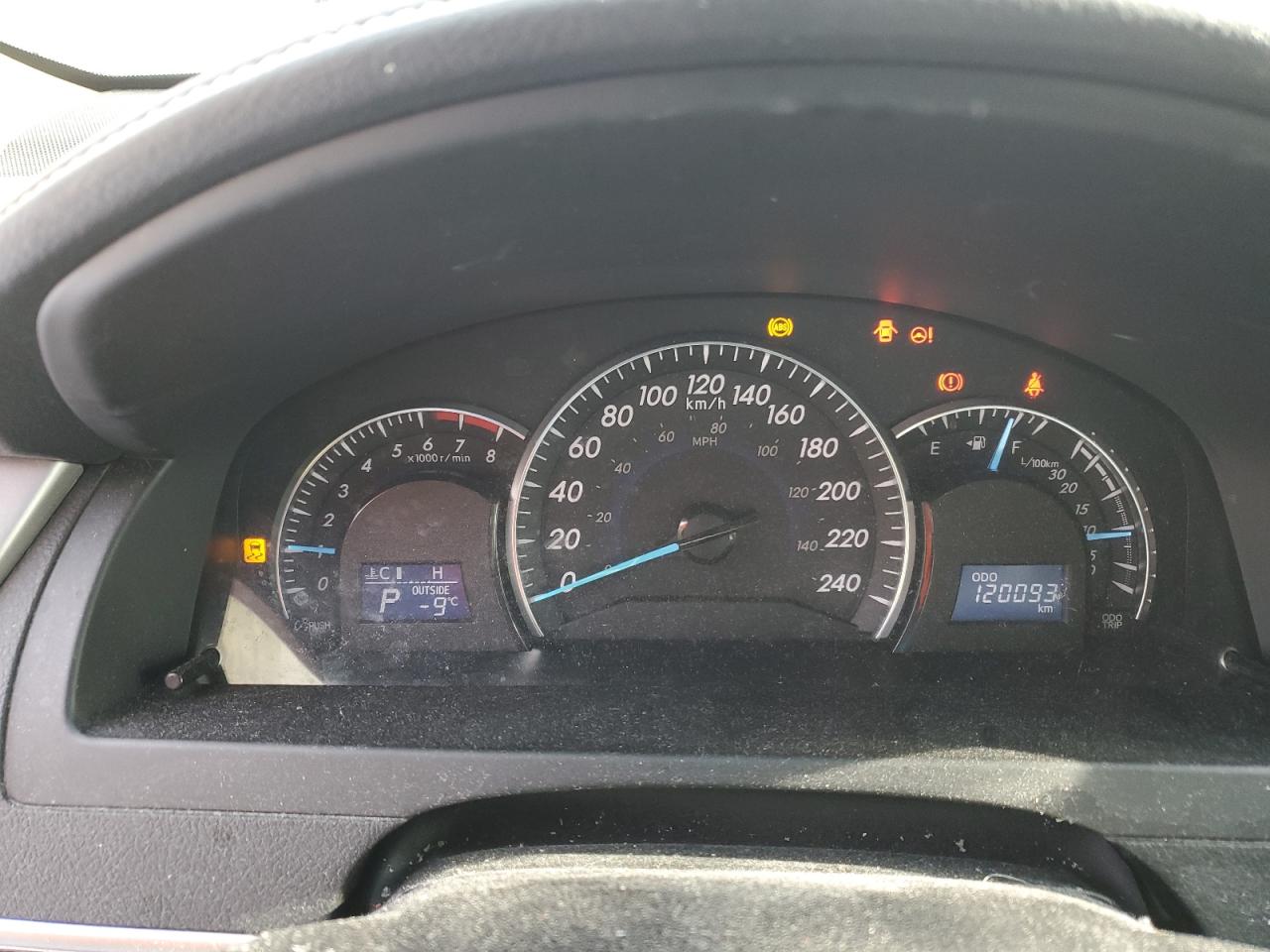 2014 Toyota Camry - Image 9