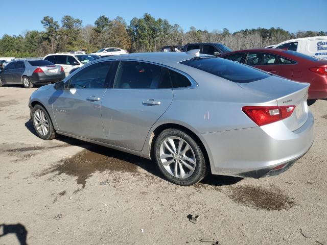 Sedans CHEVROLET MALIBU 2017 Srebrny