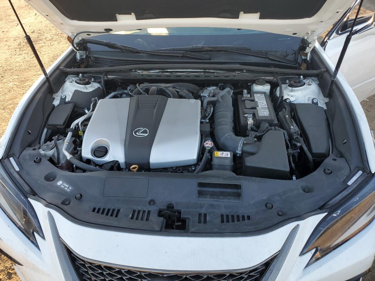 2022 Lexus ES - Image 13