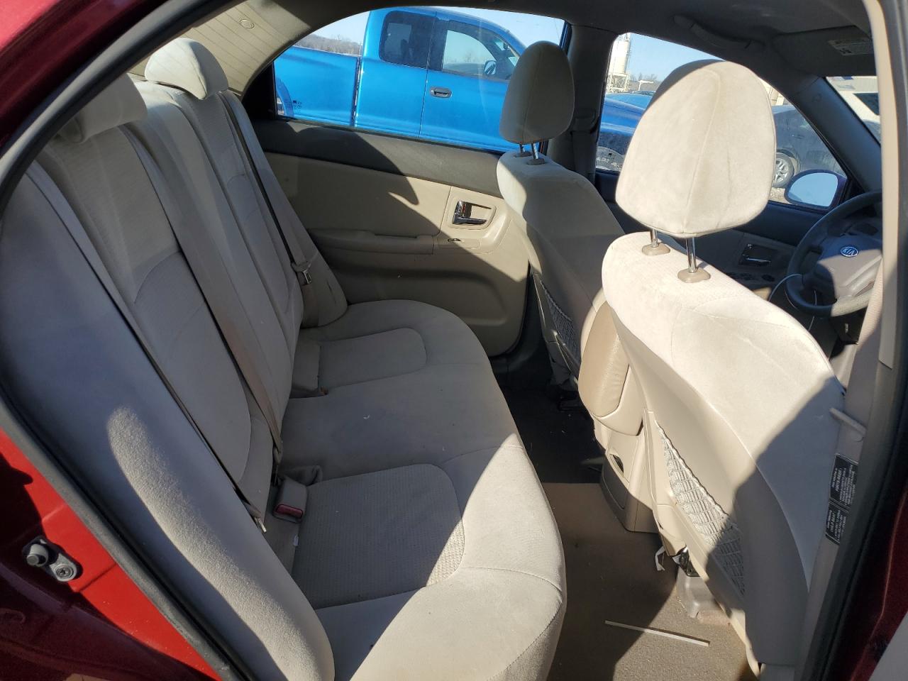 2009 Kia Spectra - Image 10