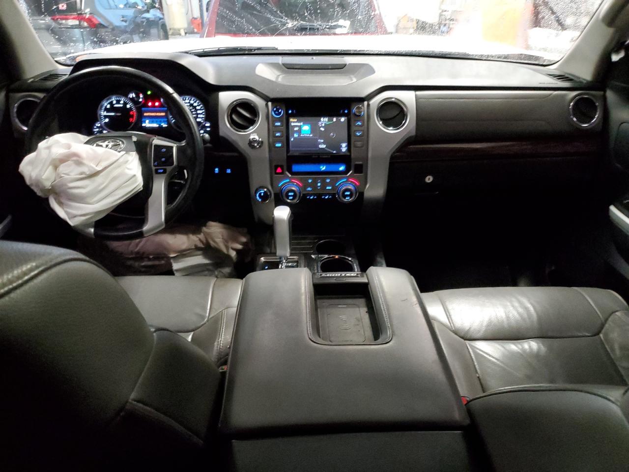 2015 Toyota Tundra - Image 8